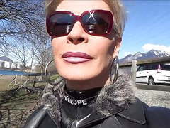 Find-Best-Panties.com presents: Comment je m appelle  !  salope