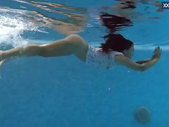 Find-Best-Panties.com presents: Puzan bruhova fat teen in the pool