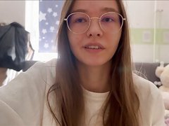 Find-Best-Panties.com presents: Teen hardcore finger fucks herself! squirt!