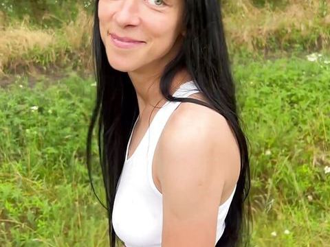 Find-Best-Panties.com presents: Public pickup - pretty runner get fucked outdoor