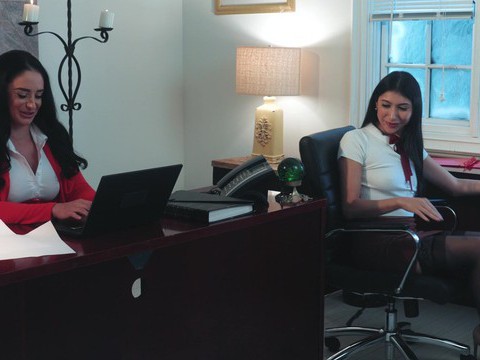 Find-Best-Panties.com presents: Big butt boss spreads legs to ride her coworker on the bed